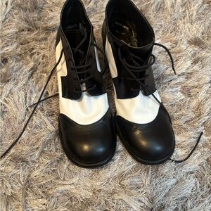 Vero Cuoio Black and White Heeled Boots